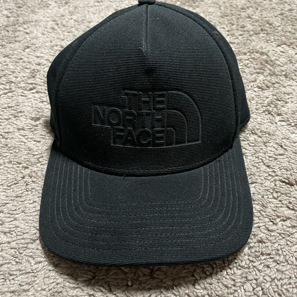 The North Face A Flex unisex size S-M black hat in great condition
